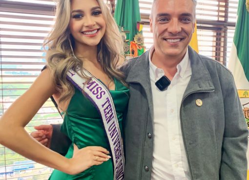 Gobernador impuso banda a quindiana en el Miss Teen Universe Colombia