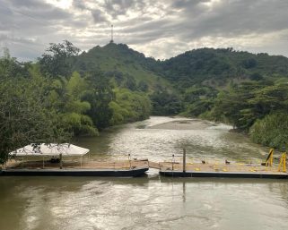 Paso provisional de vehículos por el puente El Alambrado ya está listo y tiene un valor económico
