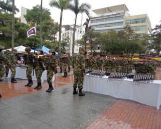 Este año, desfile del 20 julio cerrará con juegos pirotécnicos en Parque de la Vida