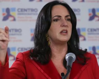 Por supuesta participación en política, María Fernanda Cabal denunciará a Gustavo Petro