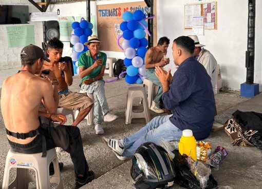 A través de la cultura y la educación, la Alcaldía de Armenia llega a los habitantes en situación de calle con el programa: ‘Promoción de Lectura’