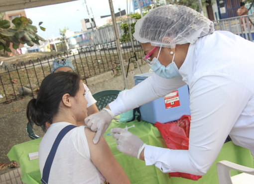 Armenia garantiza acceso a vacunas para todos, pero alerta sobre escasez temporal de dosis contra la influenza