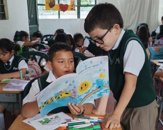 Programa de extensión bibliotecaria promueve identidad cultural y competencias lectoras en instituciones educativas de Armenia