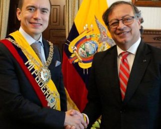 Petro asistió a la posesión de Noboa en Ecuador, pese a sus dudas sobre el proceso electoral