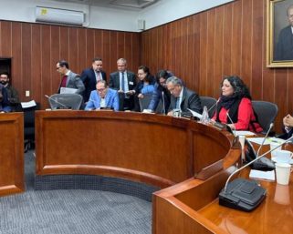 Ponencia alternativa de la reforma laboral fue radicada por el Gobierno Petro