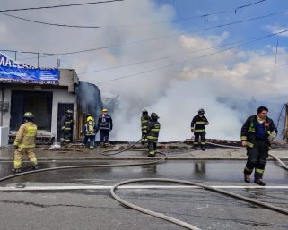 Incendio estructural en Armenia dejó 16 personas damnificadas