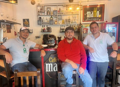 Armenia proyecta clúster y estrategias digitales para fortalecer tiendas de cafés especiales