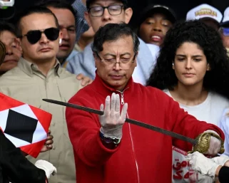 Petro anunció que convocará vía decreto la consulta popular