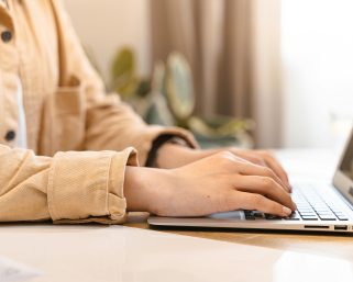 Últimos días para aplicar a convocatoria en habilidades digitales: son 10.000 becas