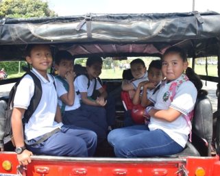 Convenios de transporte escolar listos para firma en 11 municipios del Quindío