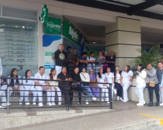 Trabajadores de la IPS Dumian Medical en Armenia denuncian que les adeudan dos meses de salario