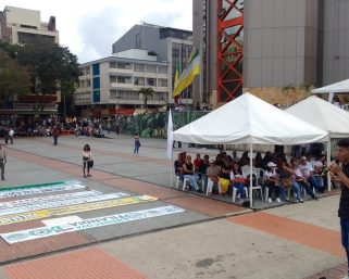 Sindicato Único de Trabajadores de la Educación del Quindío, con plantón cultural, apoya las reformas sociales y la consulta popular del Gobierno Petro