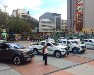 Entregan nuevo parque automotor a la Policía Quindío y a la Unidad Nacional de Protección para fortalecer la seguridad en el departamento