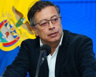 Petro asegura que si no hay reforma, el sistema de salud debe ser intervenido