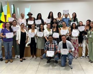 22 ciudadanos se graduaron en primeros auxilios en salud mental en Armenia