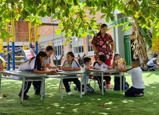 Un espacio para soñar y aprender: inaugurada sala de lectura en la IE Rufino José Cuervo Sur en Armenia