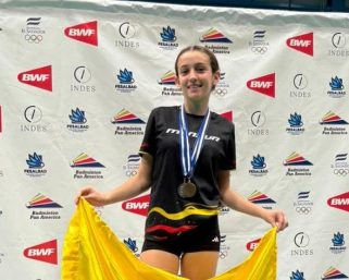 Orgullo quindiano: Lucía Barrios gana oro y dos platas en su debut internacional en bádminton