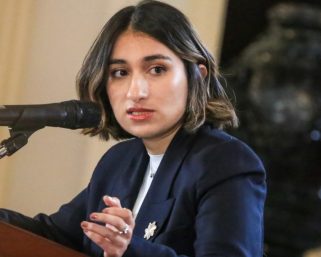 Laura Sarabia advirtió que si se sigue la ruta de Saade los colombianos van a quedarse sin pasaportes