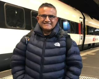 A sus 60 años falleció en Suiza el periodista colombiano Fredy Calvache