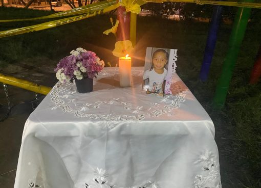 Velatón en Armenia en memoria de Isabella Nieves, la menor de 5 años que murió tras accidente en un columpio
