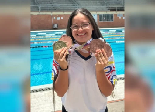 Nadadora quindiana Sarah Mayorga conquistó 5 medallas en el Campeonato Nacional de Natación para Sordos