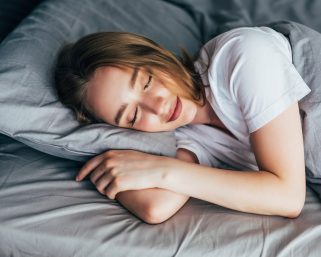 El sueño, clave para el bienestar mental en adultos jóvenes