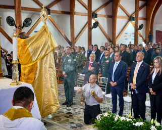 Con tedeum y ofrenda floral, Armenia conmemoró 136 años de fundación
