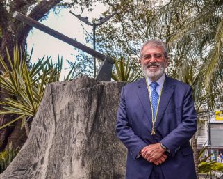 Alberto Gómez Mejía, presidente del Jardín Botánico del Quindío, reconocido con la Orden del Cordón de Los Fundadores