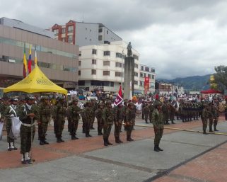Quindío rindió homenaje a veteranos de la fuerza pública y busca su apoyo para la seguridad ciudadana