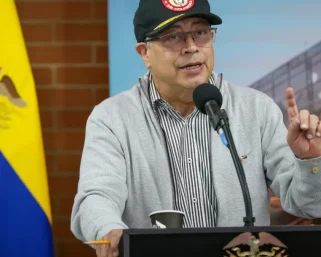 Petro pide denunciar por sedición a candidatos que llamen a la desobediencia de militares y policías