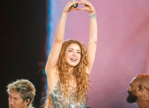 Shakira cerró gira en Colombia: interpretó ‘La pared’ con la Filarmónica de Mujeres de Bogotá