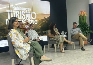 ¿Qué dejó el foro sobre turismo regenerativo realizado en la Cámara de Comercio de Armenia y del Quindío?