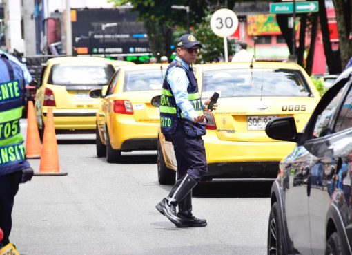 Pilas: Hoy 31 de diciembre hay restricción de pico y placa para particulares y moto, no para taxis