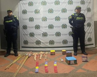 Operativo en La Tebaida: Policía frustra quema de pólvora y decomisa 15 kilos de explosivos