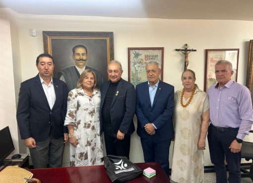 Un encuentro de dos mundos: El Embajador de Armenia estrecha lazos con la “Ciudad Milagro”