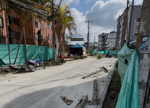 Finaliza primer tramo de modernización en La Nueva Cecilia y habilita fase de pavimentación