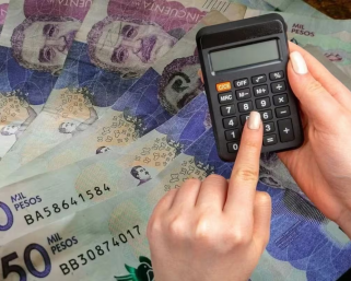 Histórico: Salario mínimo en Colombia alcanza los 2 millones de pesos para el 2026