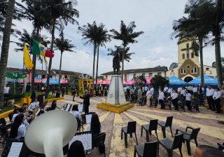 Salento está de fiesta: Conmemora 37 años al paso del libertador