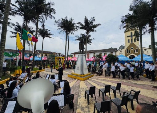 Salento está de fiesta: Conmemora 37 años al paso del libertador