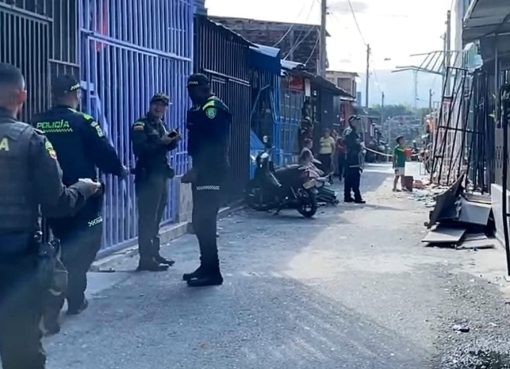 Homicidio en el barrio Las Colinas de Armenia: Un hombre fallecido y una mujer herida tras ataque sicarial