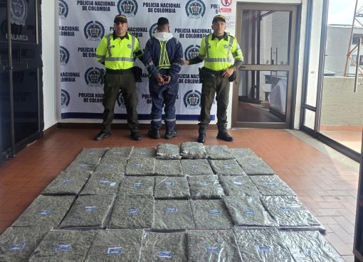 Golpe al microtráfico: Incautan 67 paquetes de marihuana en la vía Armenia–Ibagué