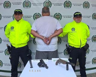 Capturado hombre de 57 años por portar un arma artesanal y traumática en la Tebaida