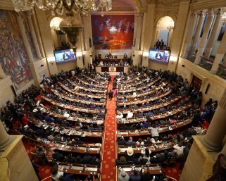 Oficial: Gobierno elimina prima especial de $17 millones para congresistas