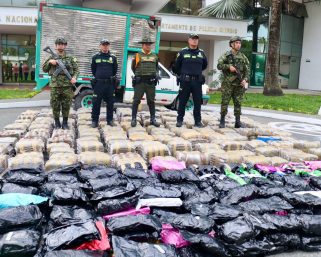 Golpe al narcotráfico en el Quindío, Incautan casi una tonelada de marihuana “exótica” en la vía Salento – Toche