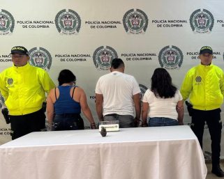 Tres capturados a través de diligencia de allanamiento luego de portar una granada en el barrio La Cecilia