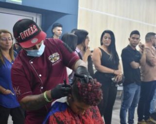 Armenia se convierte en la capital de la barbería con el “Tour Expo Barber Fest”