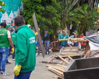 Fin a la ocupación en los puentes de La Cejita: 48 vendedores fueron reubicados en el Centro Comercial del Café