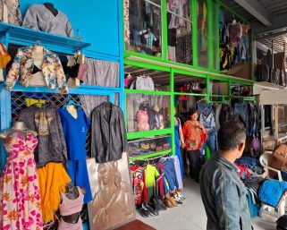 Histórico: Vendedores de los puentes de la 26 se trasladan al Centro Comercial del Café