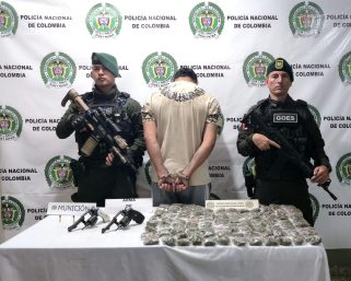 Capturan a hombre con dos revólveres y estupefacientes tras persecución en Montenegro